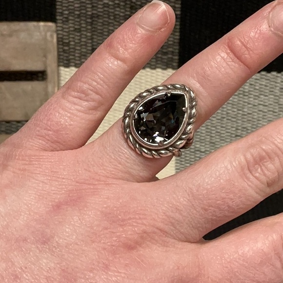 Brighton great shape Your True Color teardrop smoky dark grey crystal ring sz 8 - Picture 4 of 7